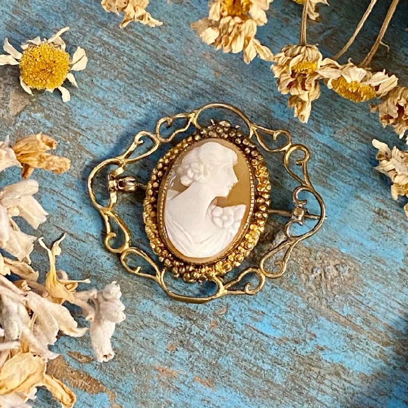 Vintage Gold Plated Lacy Shell Cameo Brooch