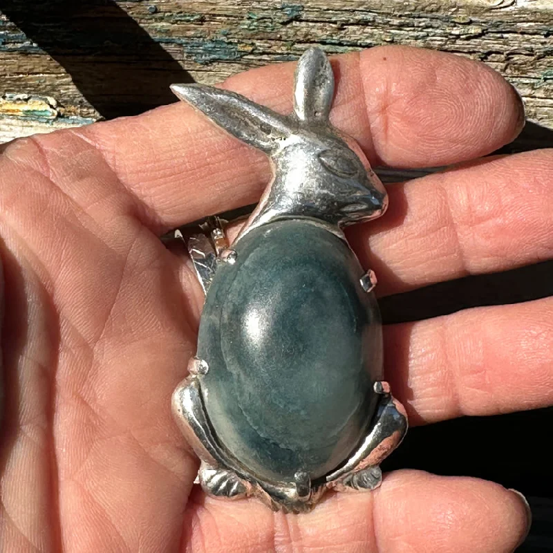 Early Mexican Sterling Silver & Calcite Rabbit Brooch Pin