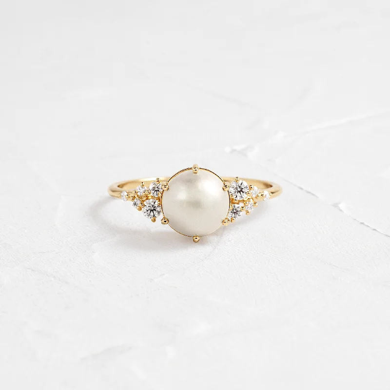 Snowdrift Ring, Akoya Pearl